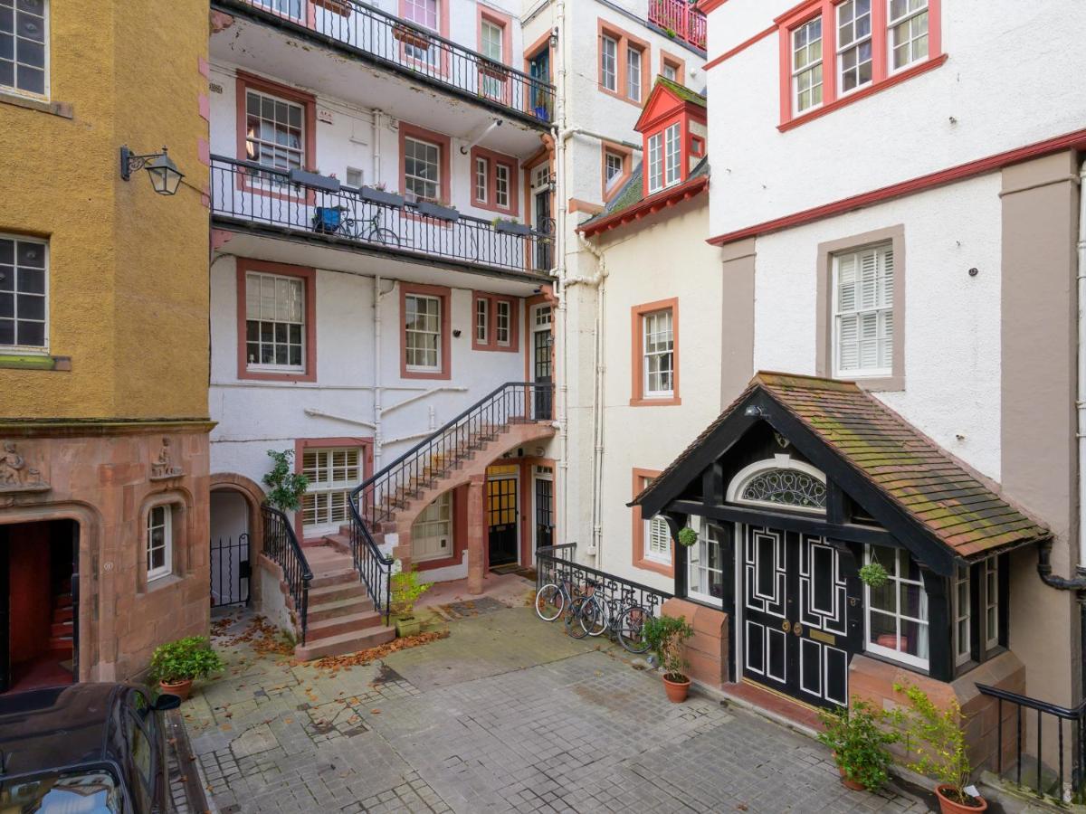 Pass The Keys Historic Ramsay Garden Apt With Balcony Views EDI Exterior photo